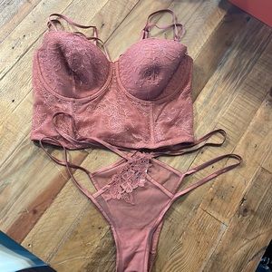 VS lingerie set